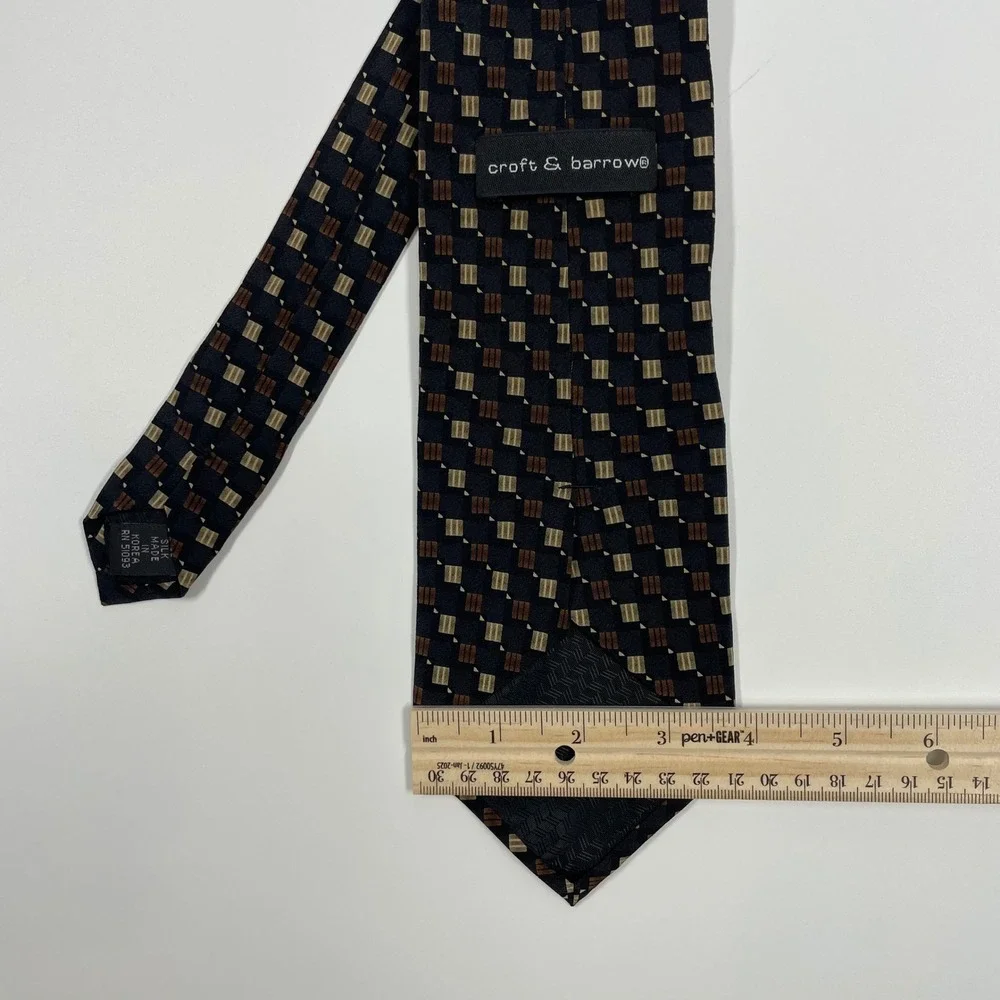 Croft & Barrow Brown Geometric Silk Necktie Mens OS